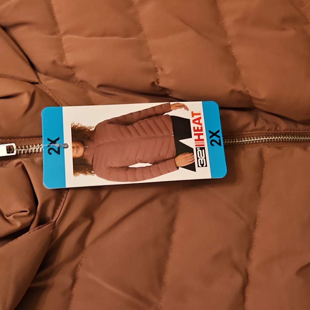 Women's Quilted Puffer Parka Jacket - Picture 2 of 5